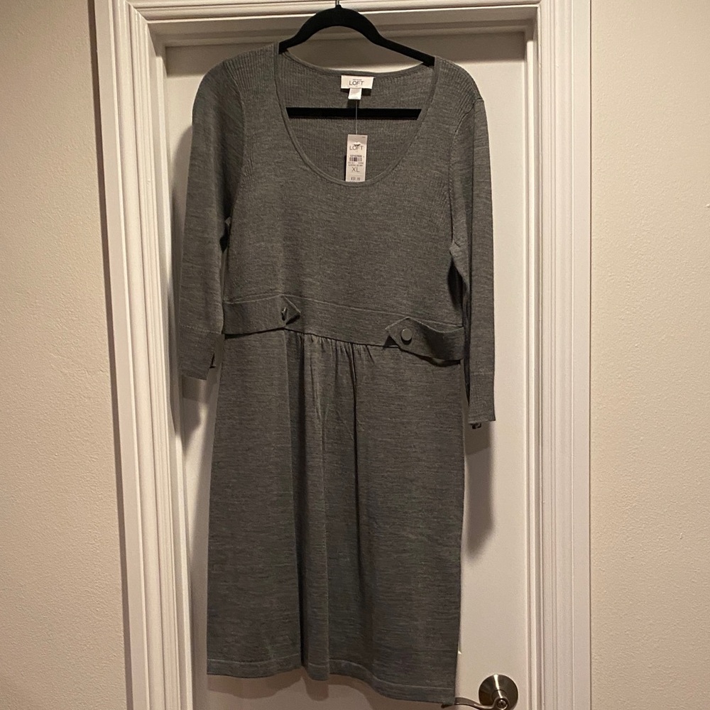 LOFT Gray Long Sleeve Dress